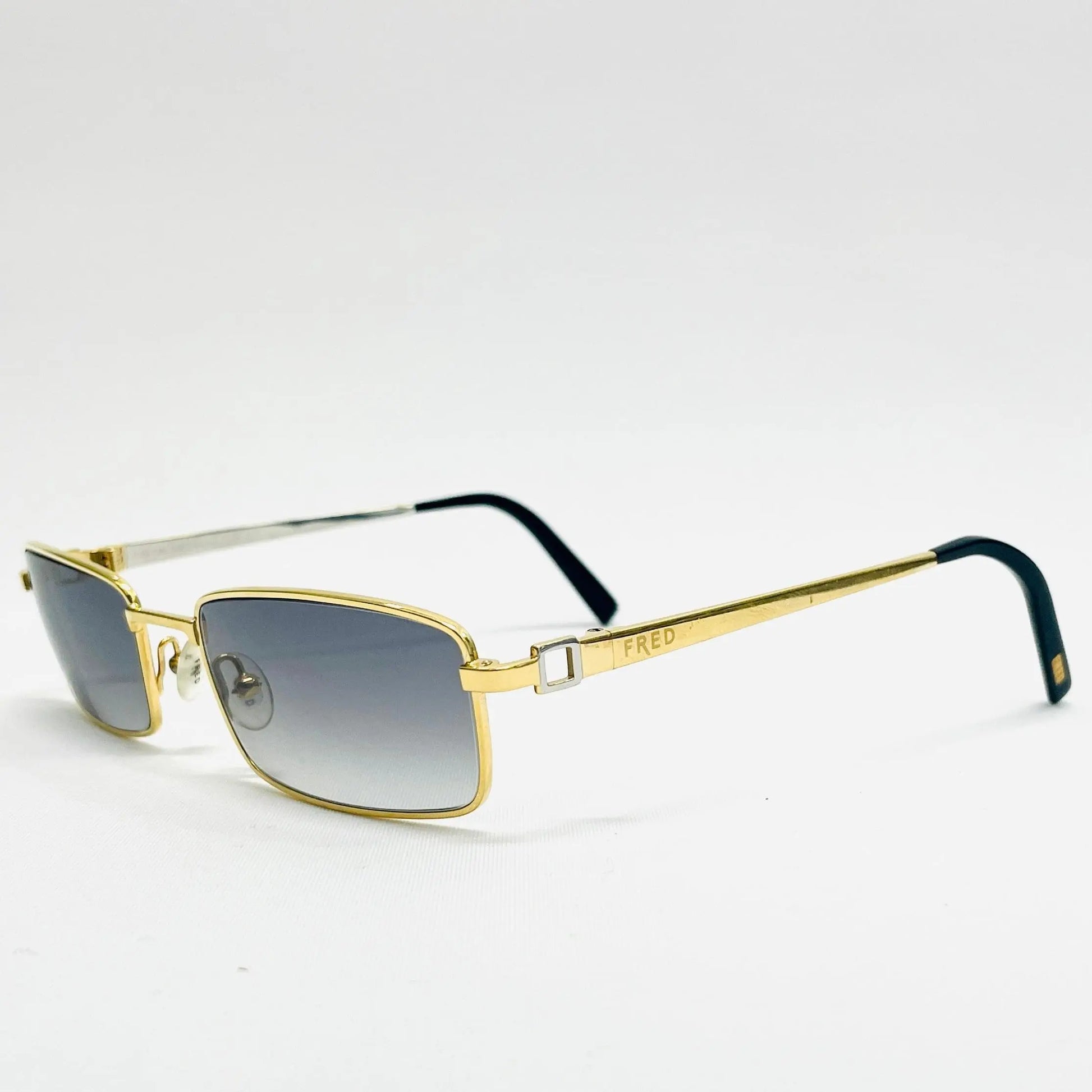 Fred-Paris-Sonnenbrille-Sunglasses-Model-Saint-Vincent-Gold  Alt-Text bearbeiten